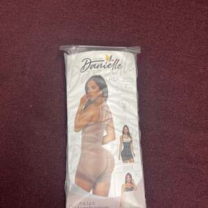 Delie by Fajas Diseños D'Prada Faja Colombiana Short Strapless Girdle B